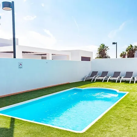 El Golfo Villa